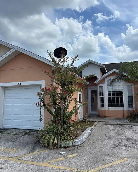 7416 Lago De Oro #2-A