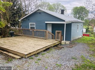 118 Park St, Charles Town, WV 25414