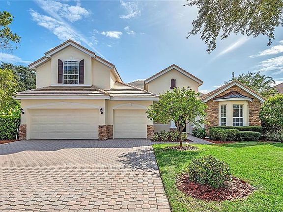 3rd image of 8813 Oak Landings Ct
