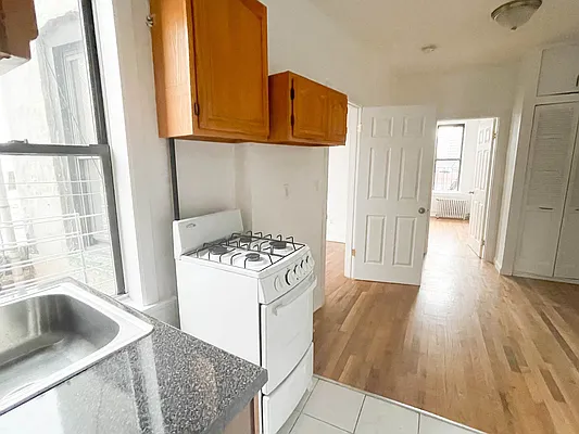 Rented by Ulas Real Estates Inc | media 3