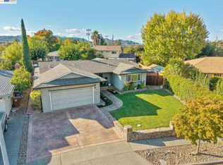 3973 Dunhill St, Napa, CA 94558