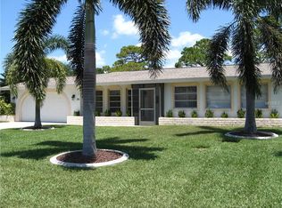 38 Oakland Hills Pl, Rotonda West, FL 33947