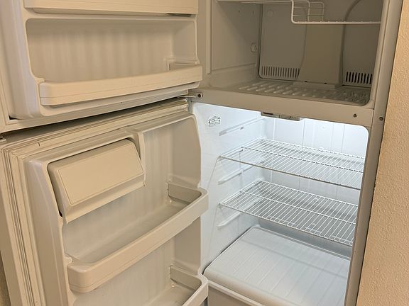 5th image of 2125B Oxford Ave SE #B