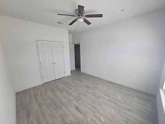 4th image of 2313 Elain Mac Ln