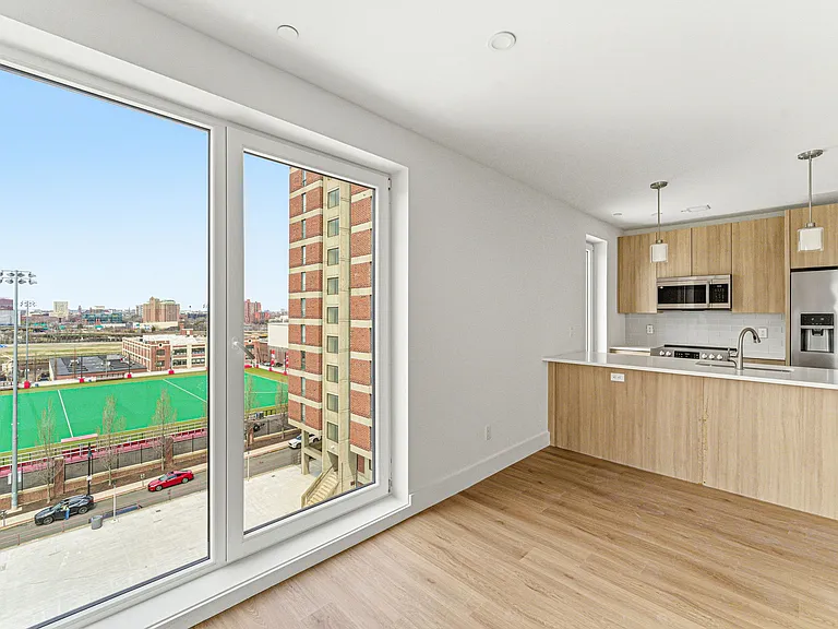 1035 Commonwealth Ave — Photo 70