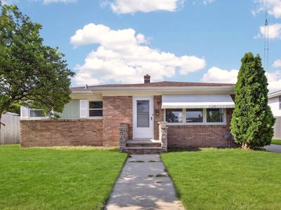 1008 Saxony DRIVE, Racine, WI, 53402