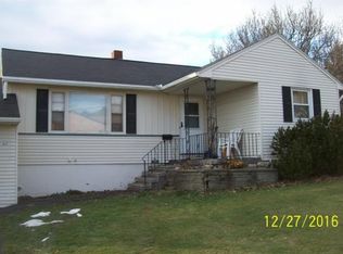611 Winston Dr, Endwell, NY 13760