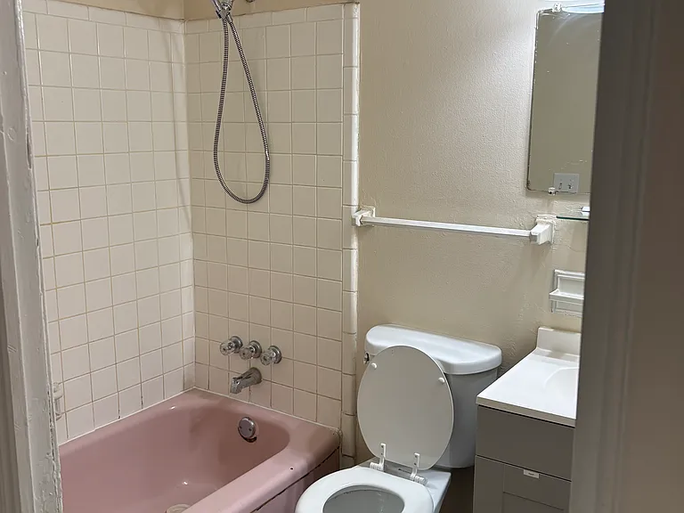9414 Farnham Dr — Photo 9