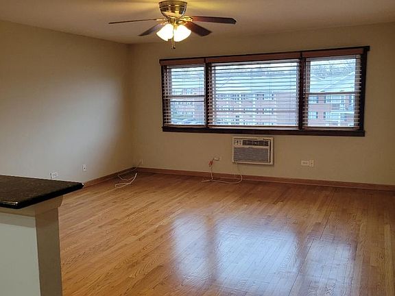 2nd image of 8440 W 95th St #10