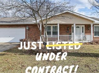 3 Matterhorn Dr, Glen Carbon, IL 62034