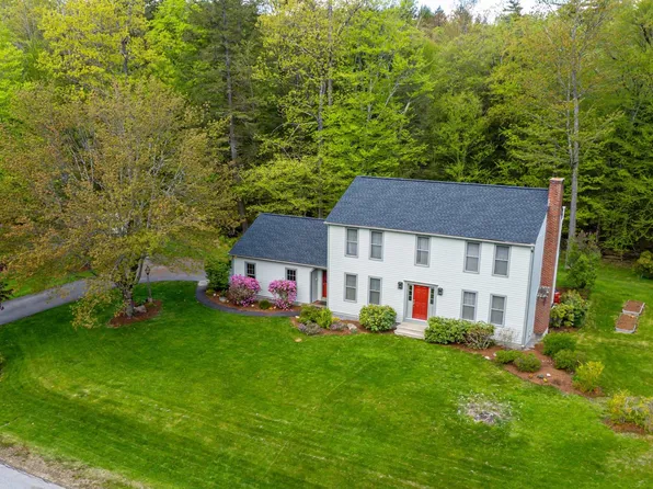 17 Van Ger Drive, Bow, NH 03304