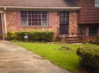 812 Roberson Rd, Fairfield, AL 35064