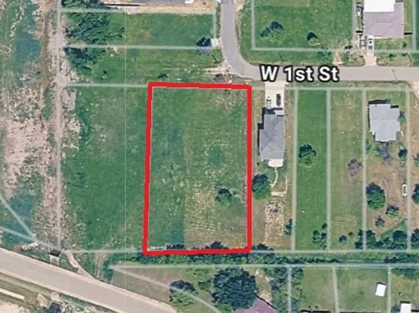 726 W 1st St, Ferris, TX 75125