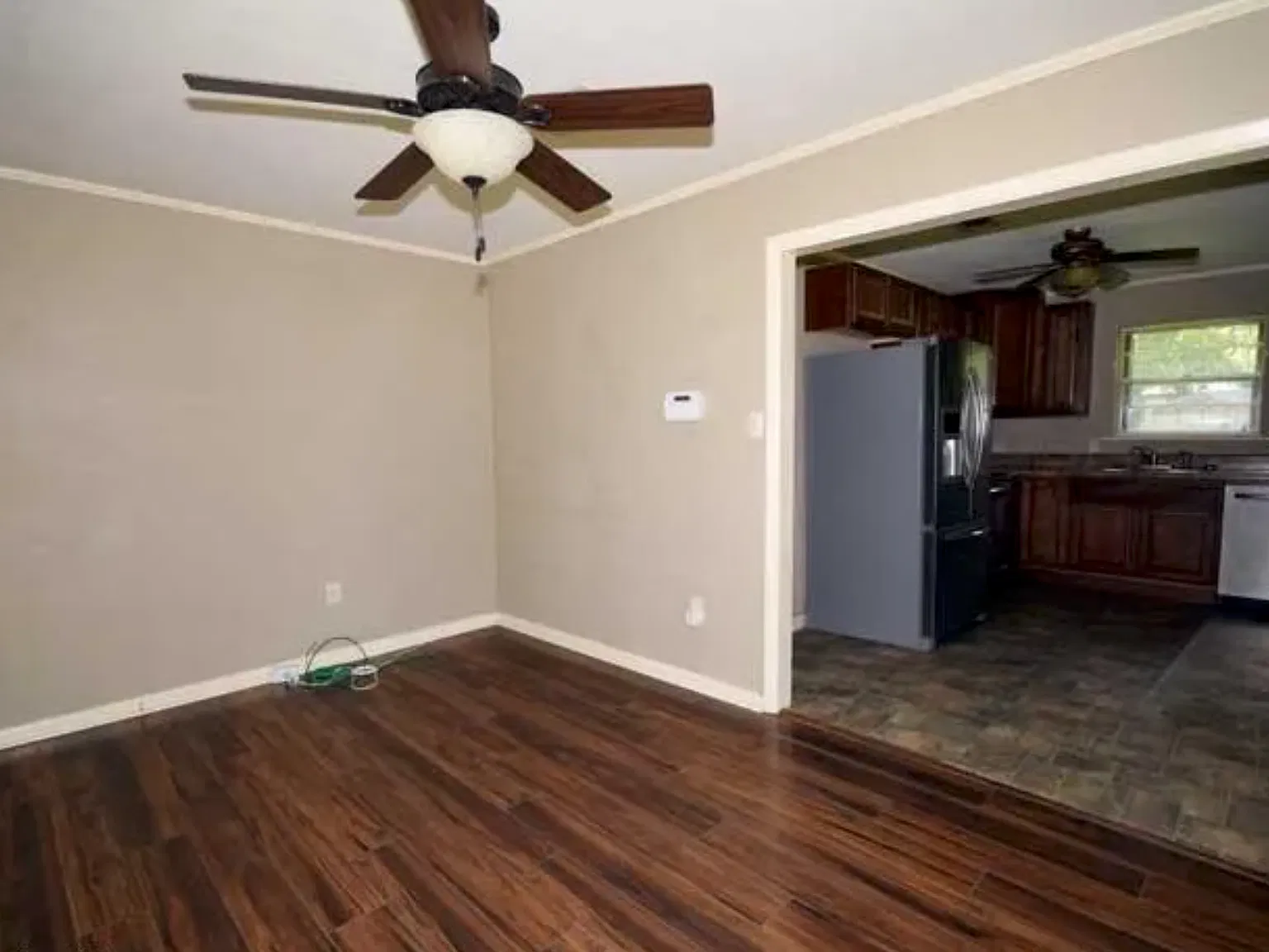 2 bed, $1,100 — Photo 3