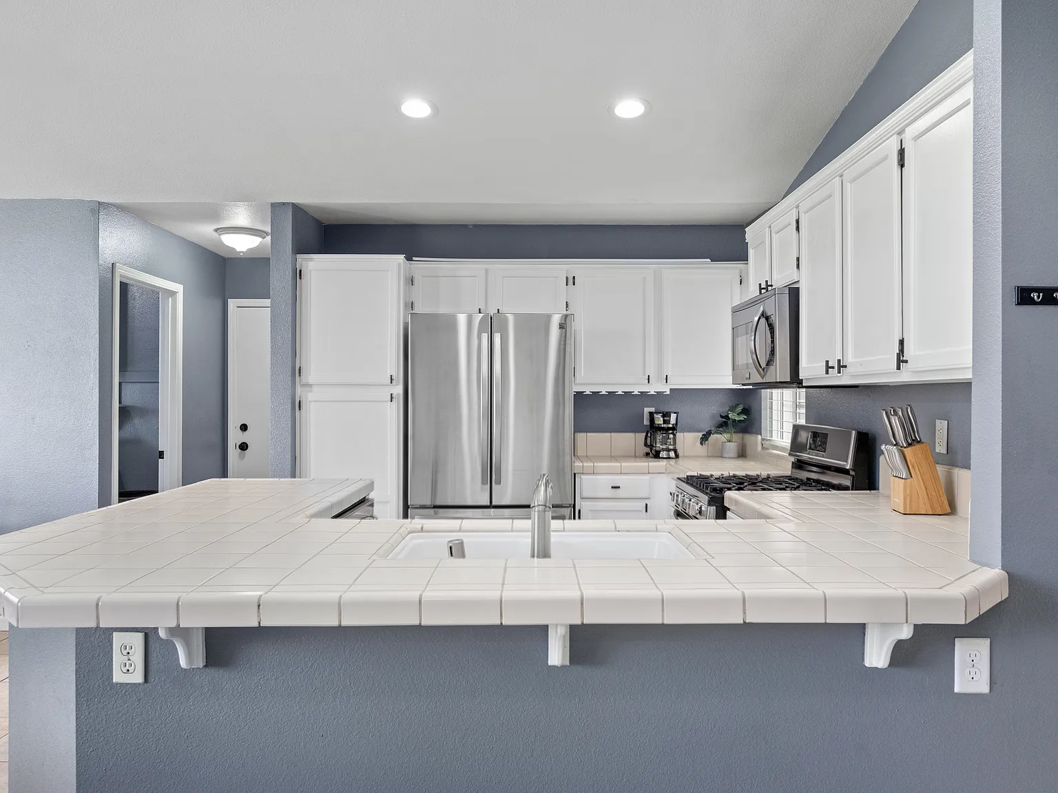 9506 Ravenrock Dr — Photo 3