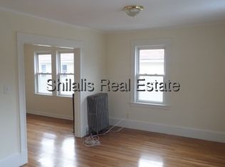 129 Grove St, Watertown, MA 02472