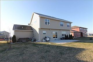 4th image of 872 Glenwood Dr