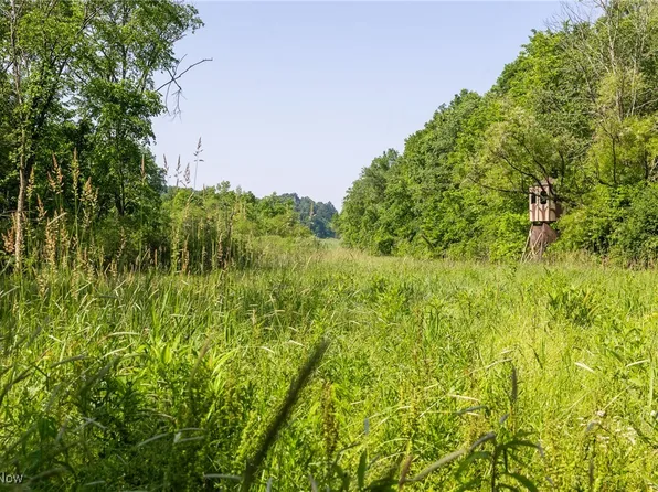 Azalea Rd SW, Dennison, OH 44621