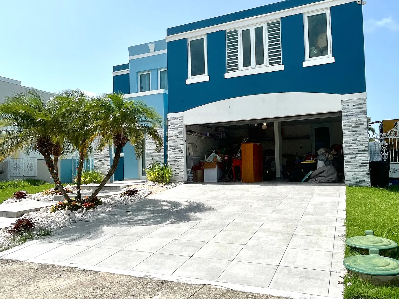 5 bed, 2.5 bath, 2000 sqft, $4,200 — Photo 3