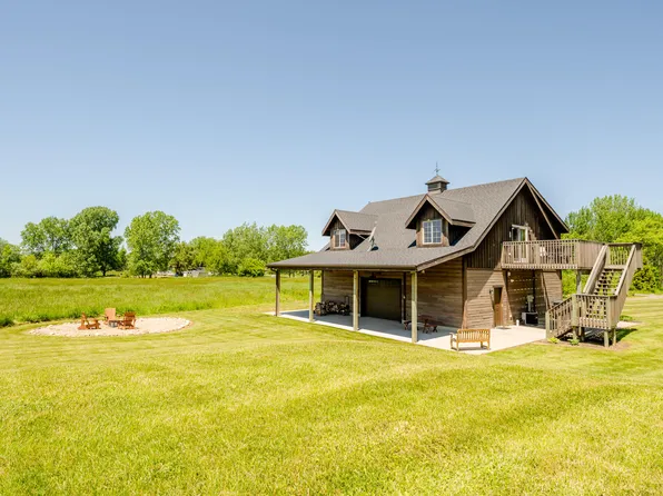 6820 Van Rd, Coloma, MI 49038