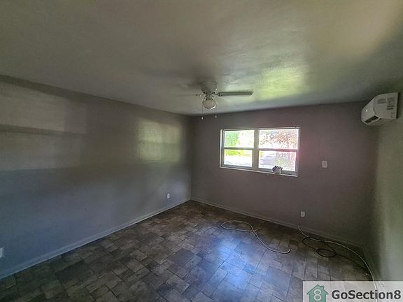 4th image of 1733 6th St S #A