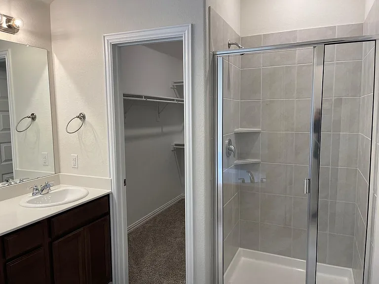 5405 Fairdale Dr — Photo 9