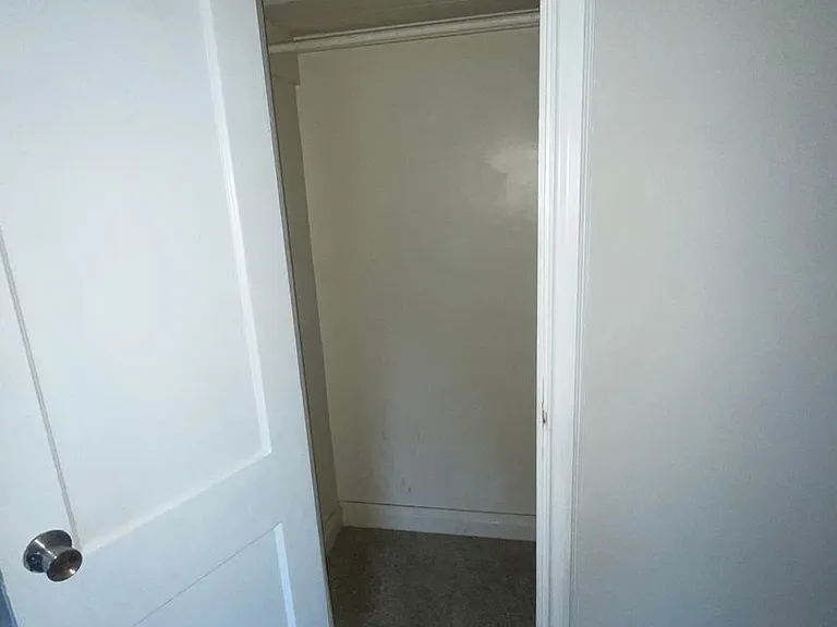 1115 Arrington Ave SW — Photo 5