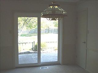 5th image of 5539 Vin Rose Ln