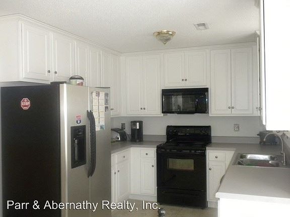 4th image of 3802 Jamestown Dr