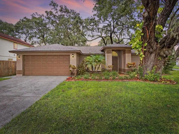 1701 Staysail Dr, Valrico, FL 33594