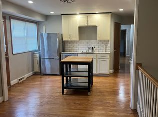 1105 Cameo Ct, Saint Louis, MO 63131