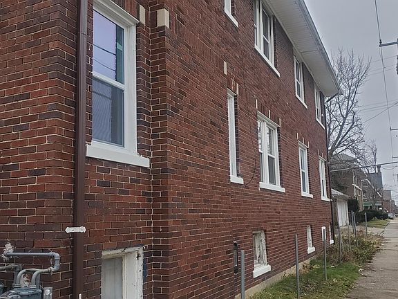 3rd image of 2753 Tuxedo Ave
