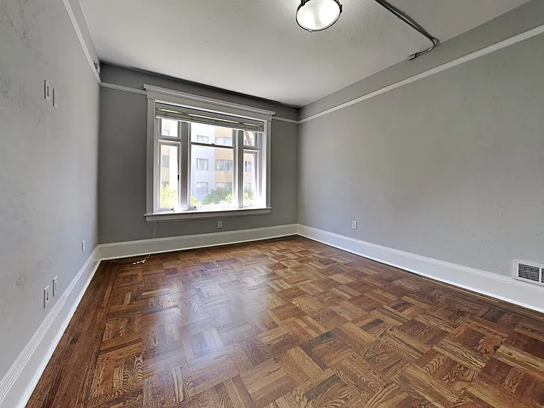 952 Sutter St. — Photo 14