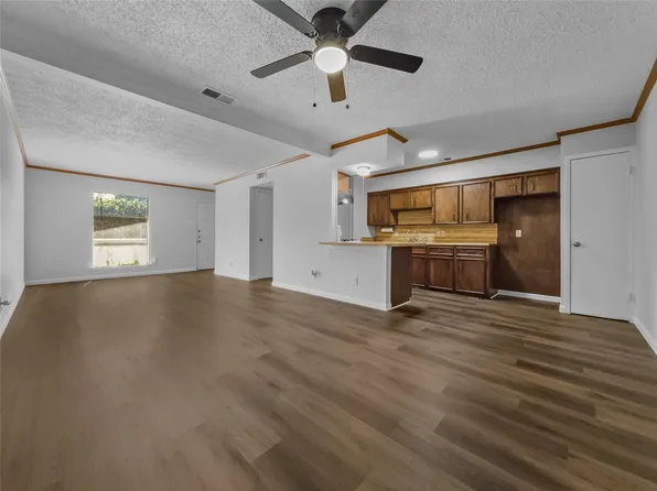 3205 Harvard St N, Irving, TX 75062