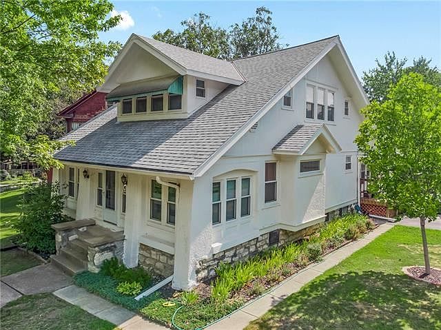 1st image of 4933 Forest Ave