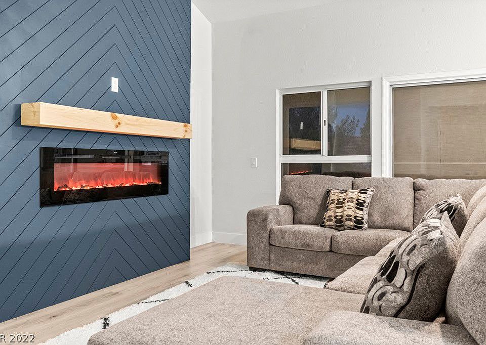 1st image of 2624 Saltbush Dr