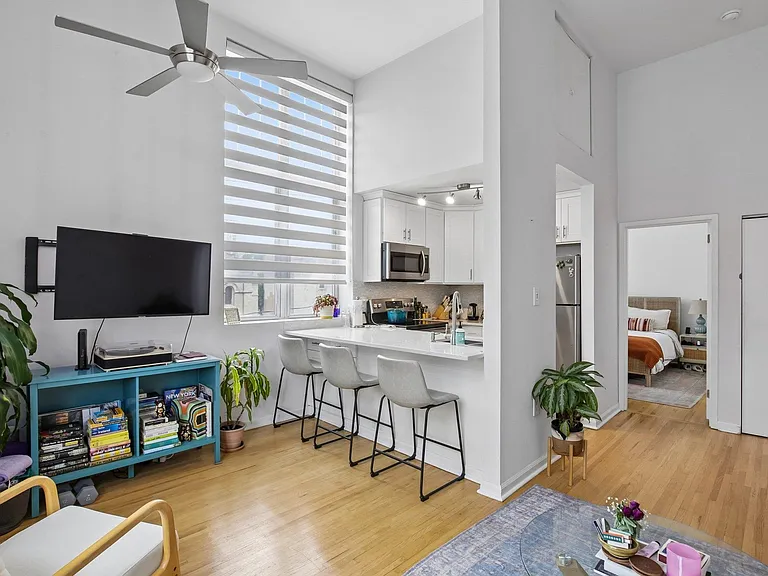 450 7th St #2D — Photo 7