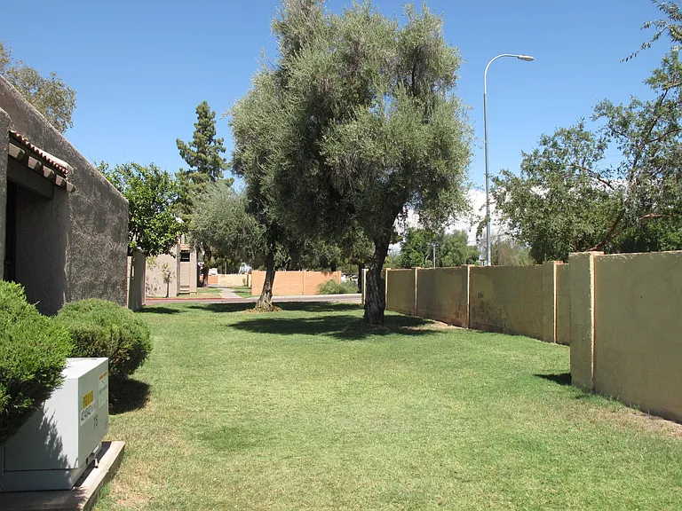 4303 W Solano Dr N — Photo 1