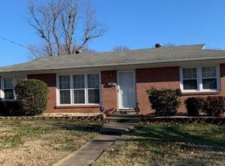 614 Lansbury Dr, Danville, VA 24540
