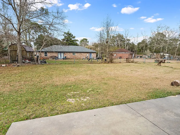 635 E Azalea Ave #A — Photo 20