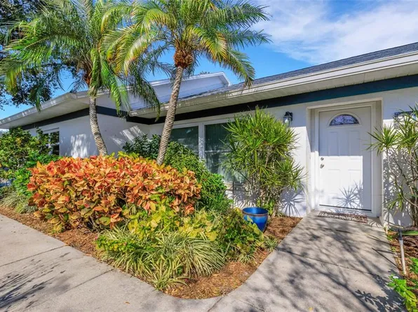 2010 7th Pl SW, Largo, FL 33770