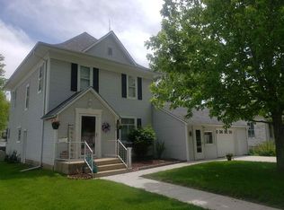 209 N 3rd St, Newman Grove, NE 68758