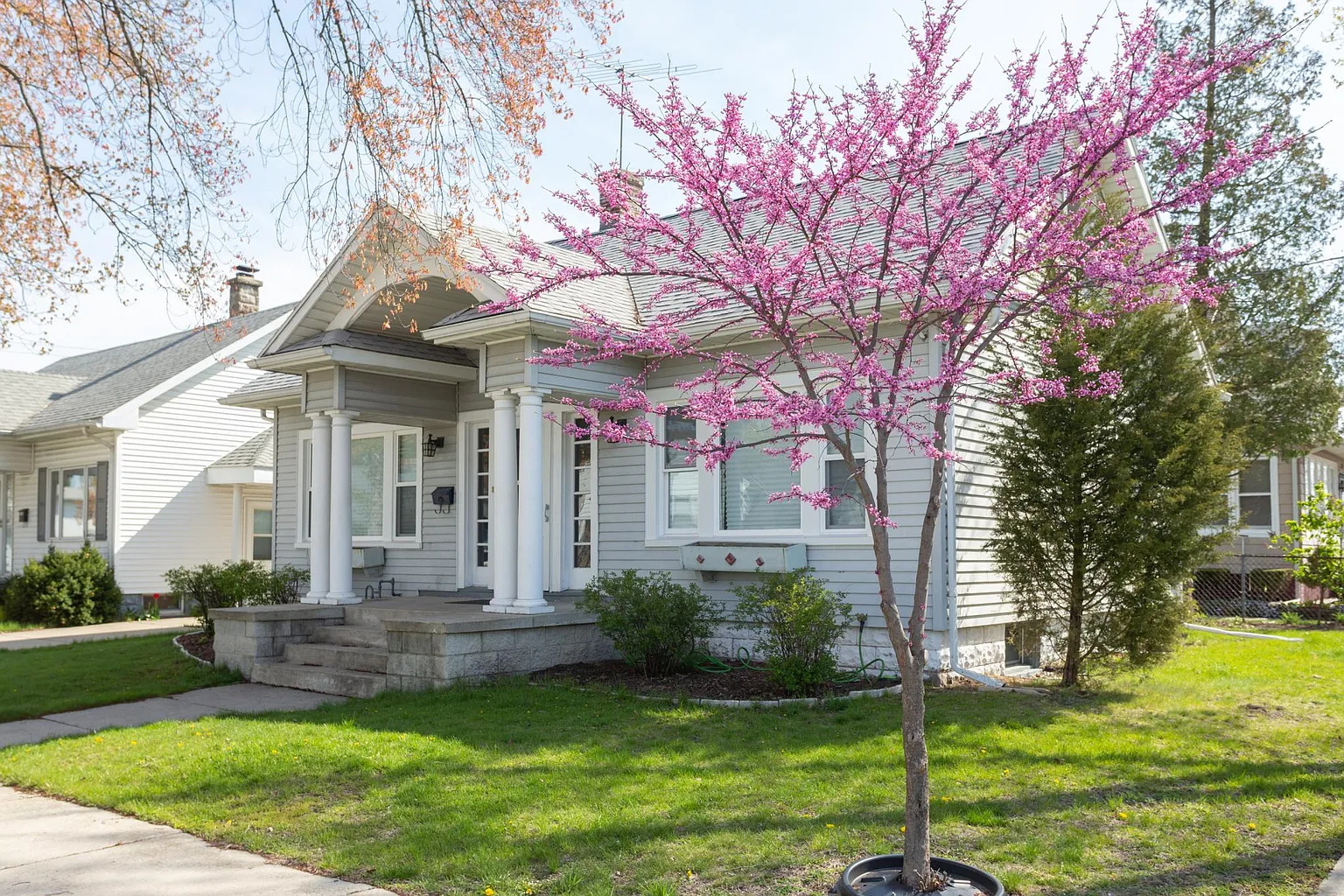 154 Sanborn St photo 1