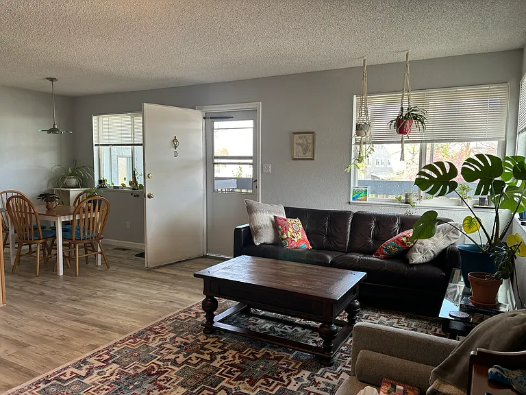 4202 Monroe Dr #D — Photo 12