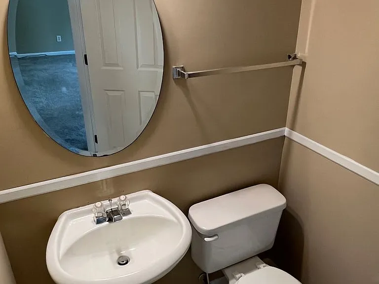 10410 Pickerel Ln — Photo 10