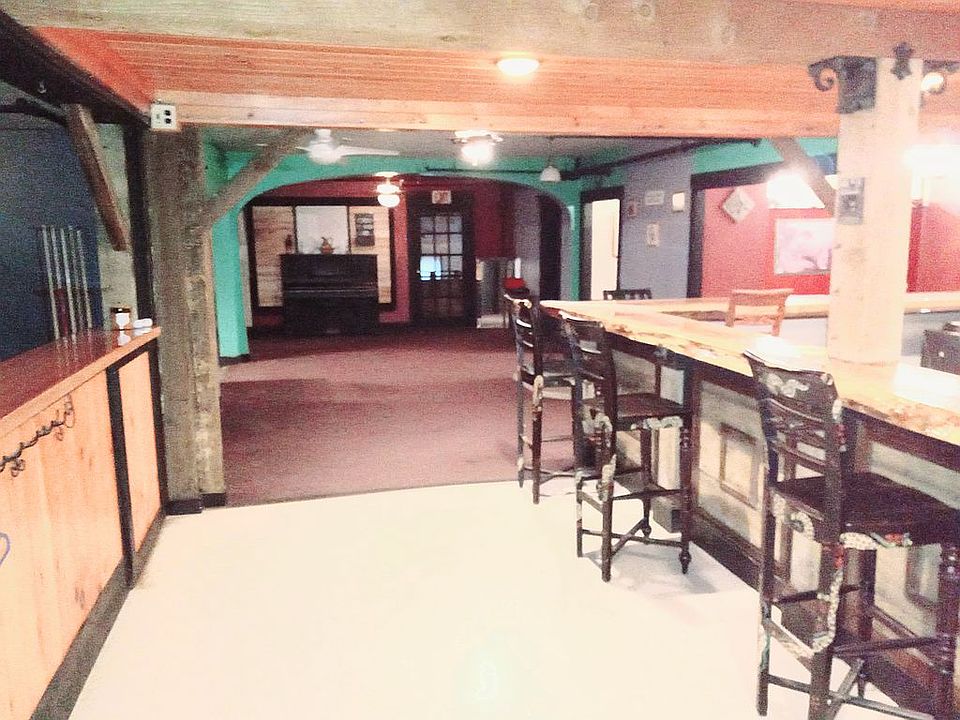 2nd image of 6 School St