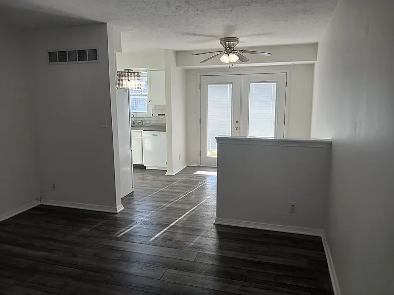 7947 Twin Oaks Rd — Photo 6