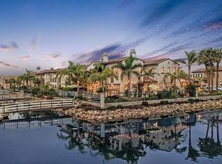 1560 Twin Tides Pl, Oxnard, CA 93035