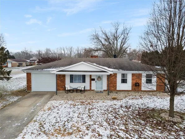 956 Mayfield Dr, Troy, OH 45373