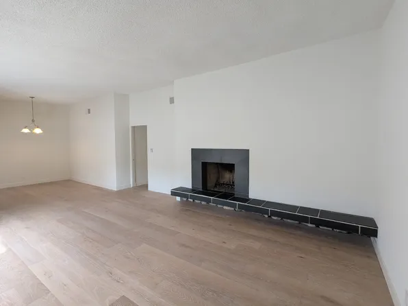 12324 Montana Ave APT 9, Los Angeles, CA 90049